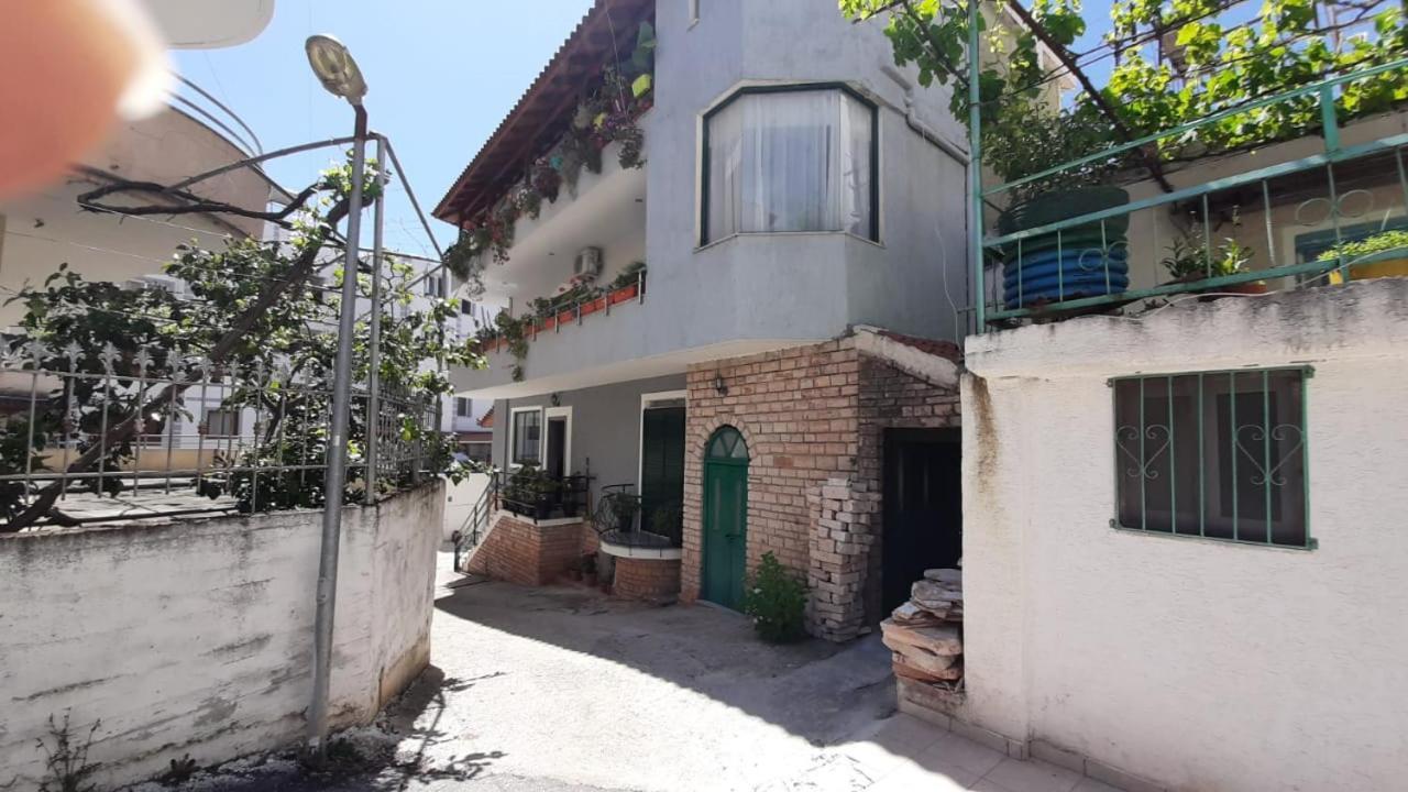 Neta * Saranda